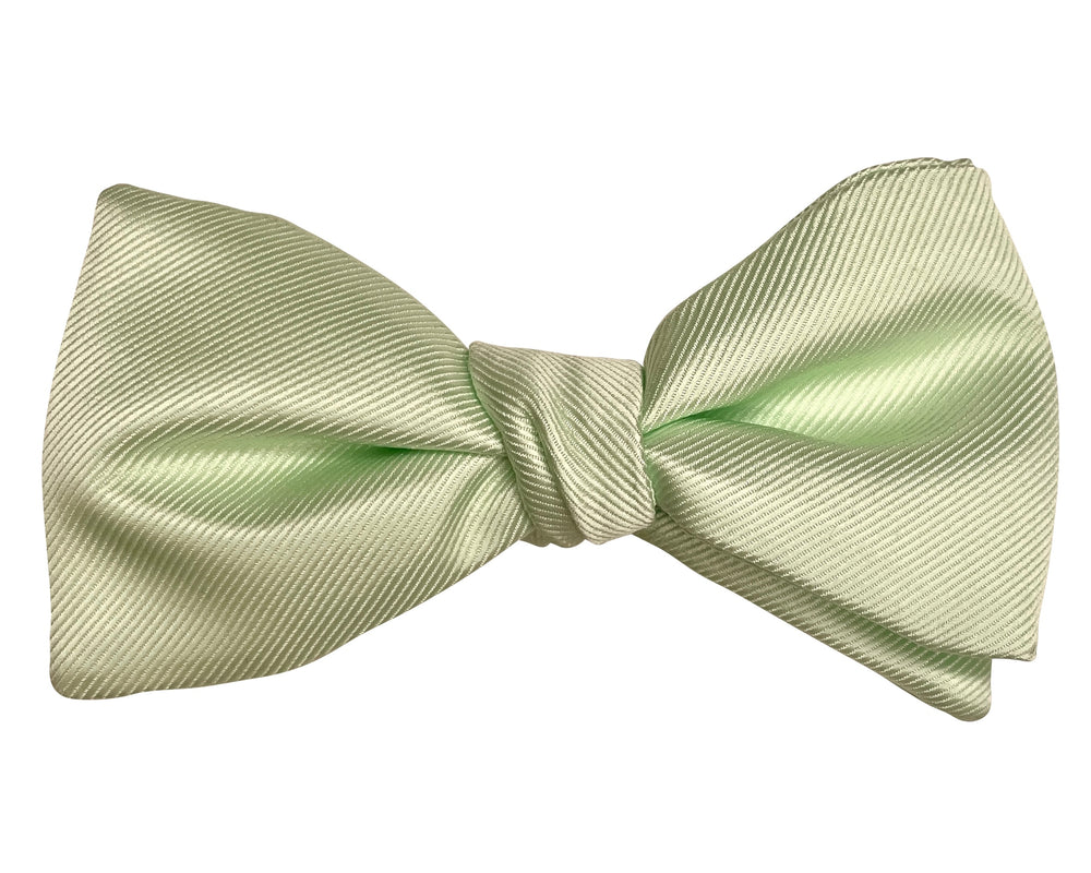 PISTACHIO HAND-KNOT BOW TIE